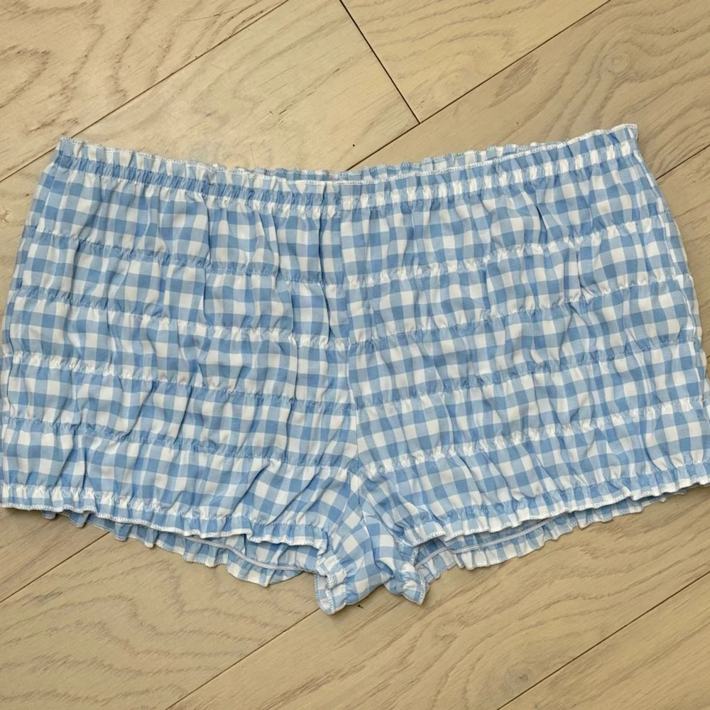 Edikted Light Blue Gingham Ruffle-Trim Shorts - Never worn!!! - Picture 2 of 3